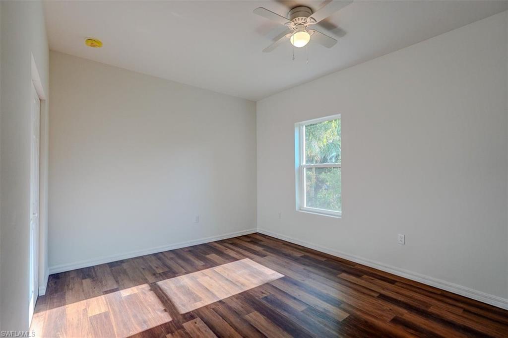 3835 Lora St Property Photo 19