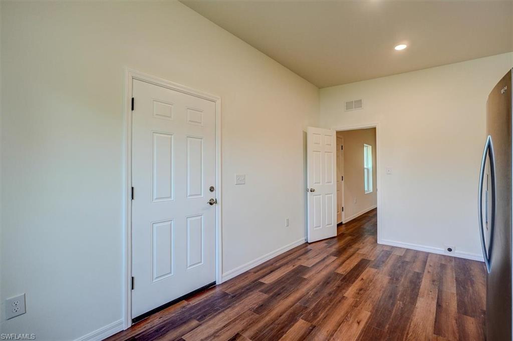 3835 Lora St Property Photo 25