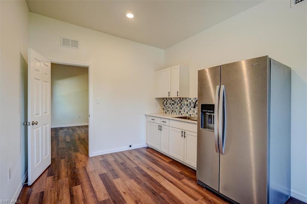 3835 Lora St Property Photo 27