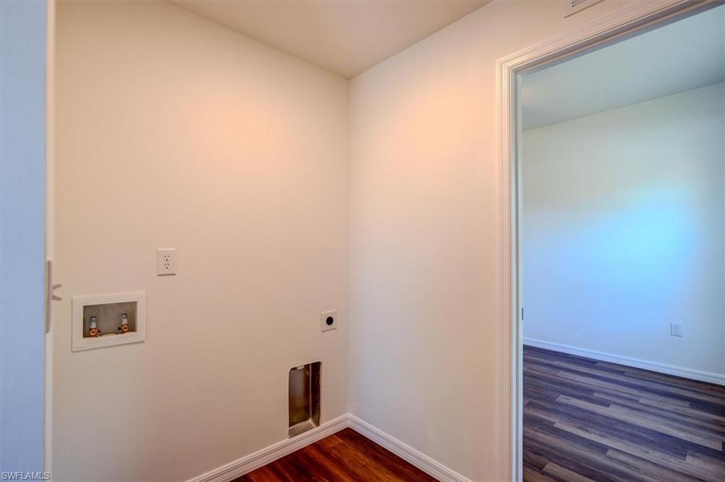 3835 Lora St Property Photo 37