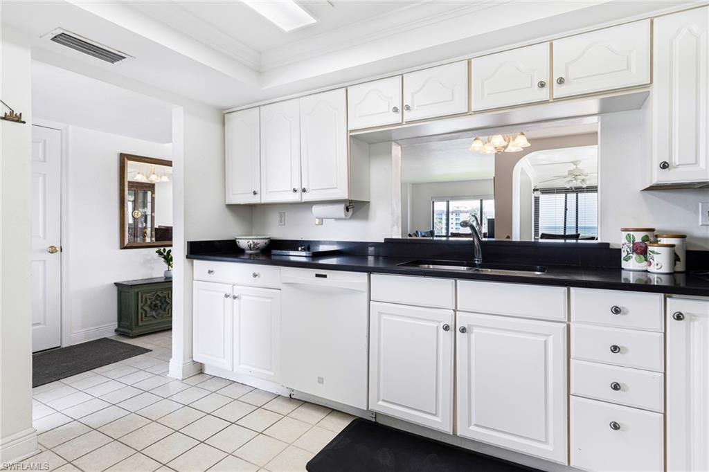 6672 Estero Blvd A508 Property Photo 18