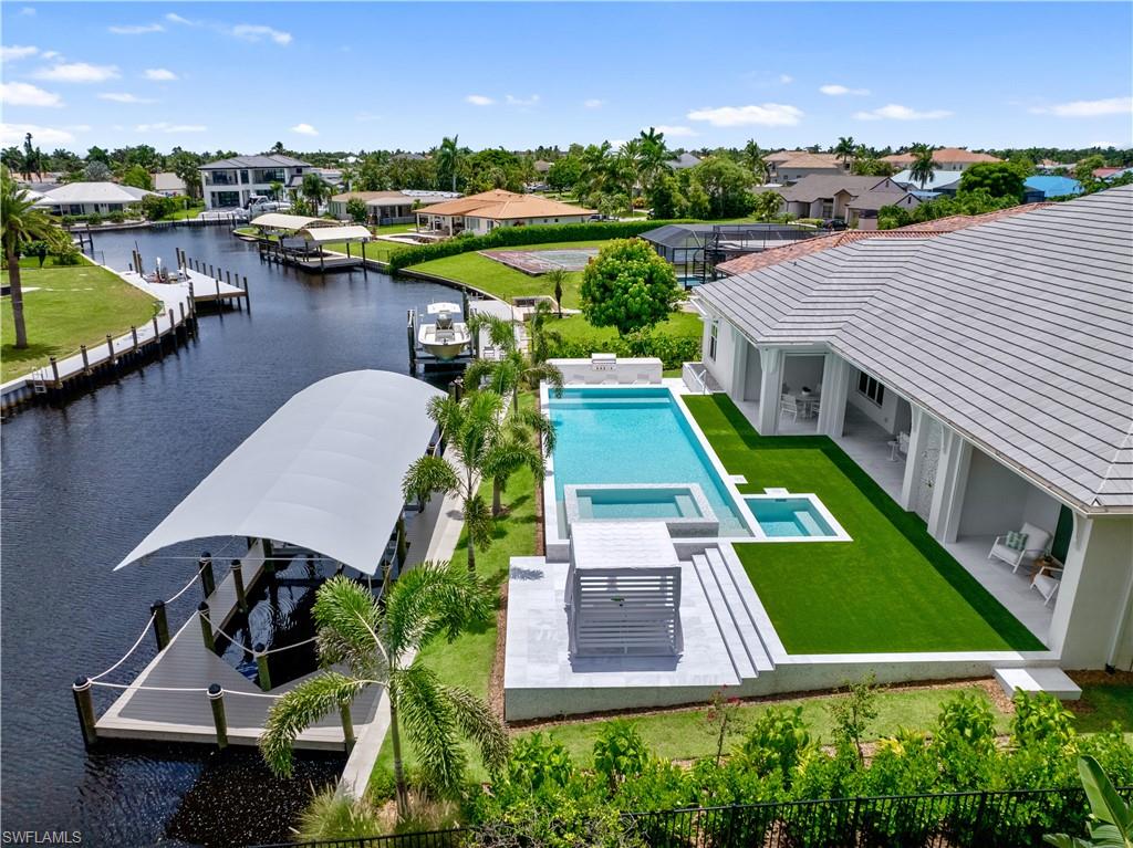 813 Cal Cove Dr Property Photo 14