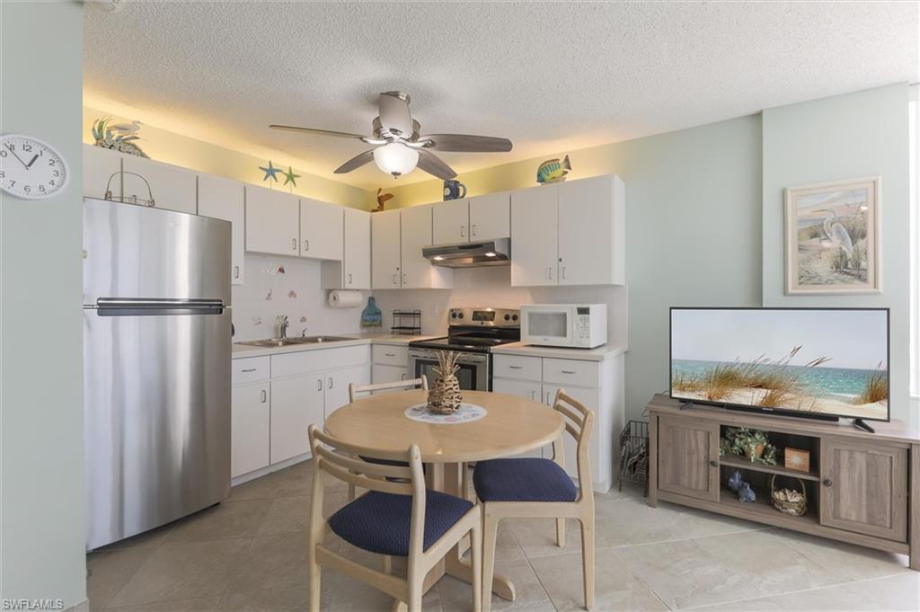 7330 Estero Blvd # 606 Property Photo 2
