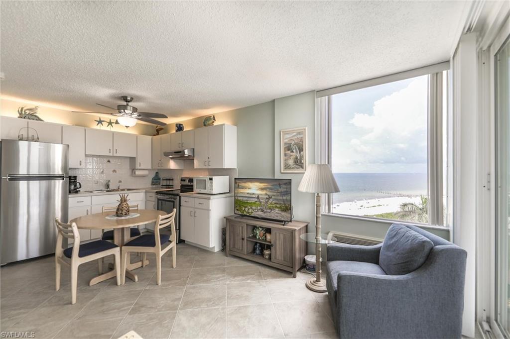 7330 Estero Blvd # 606 Property Photo 5
