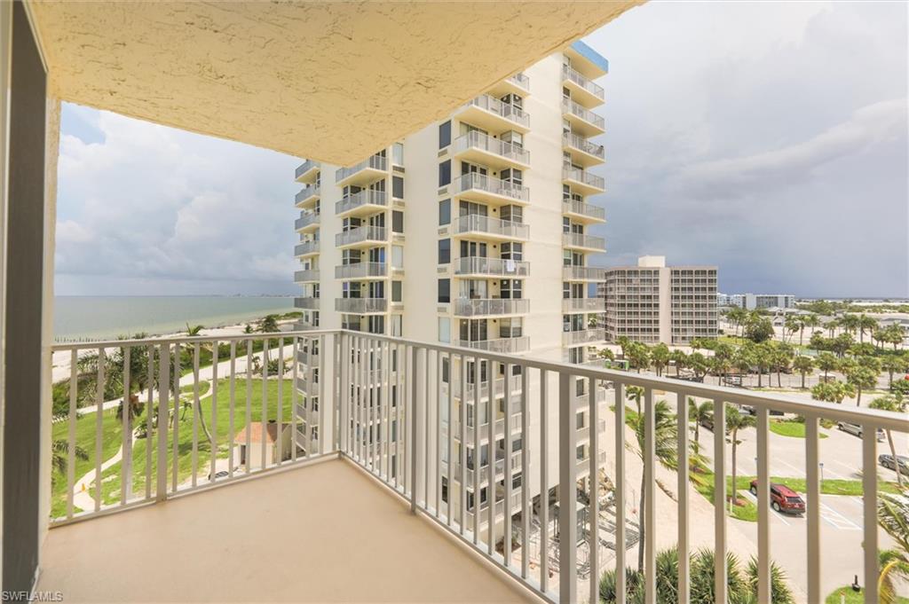 7330 Estero Blvd # 606 Property Photo 15