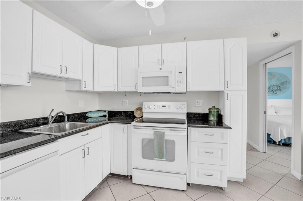 8701 Estero Blvd # 301 Property Photo 9