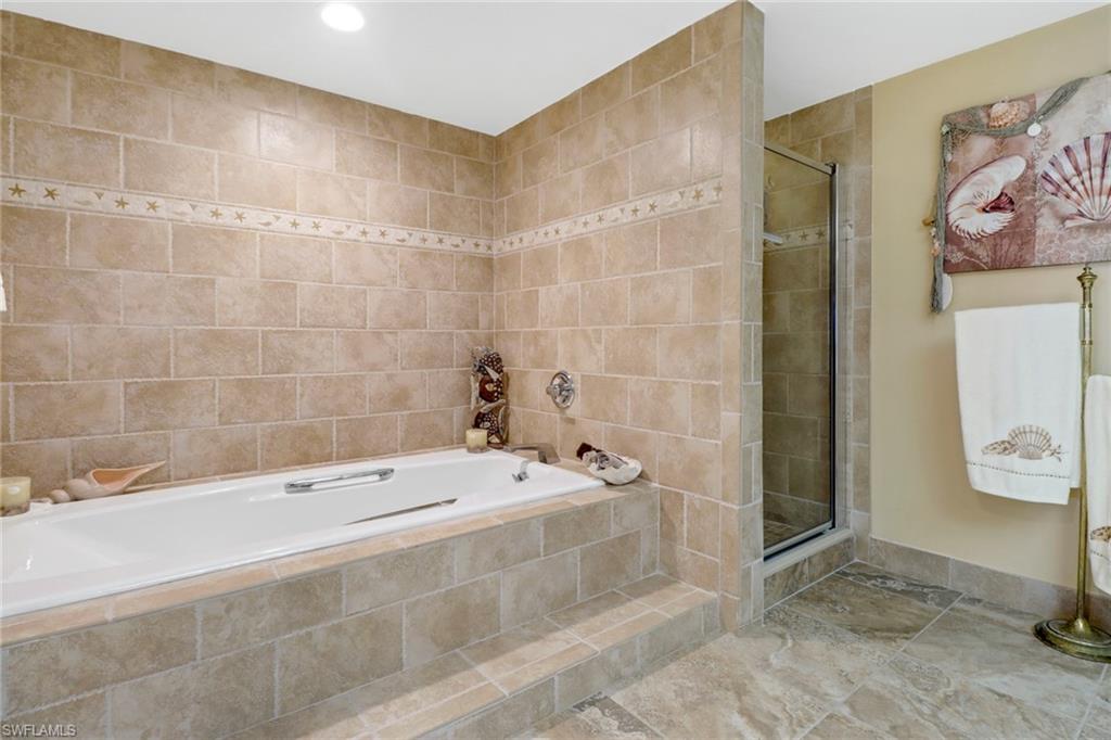 5260 S Landings Dr # 1005 Property Photo 16