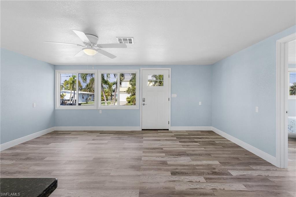 2240 Oleander St Property Photo 4