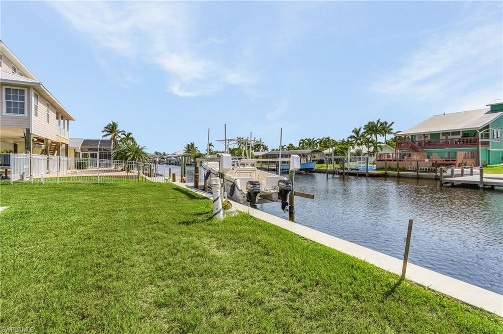 2240 Oleander St Property Photo 19