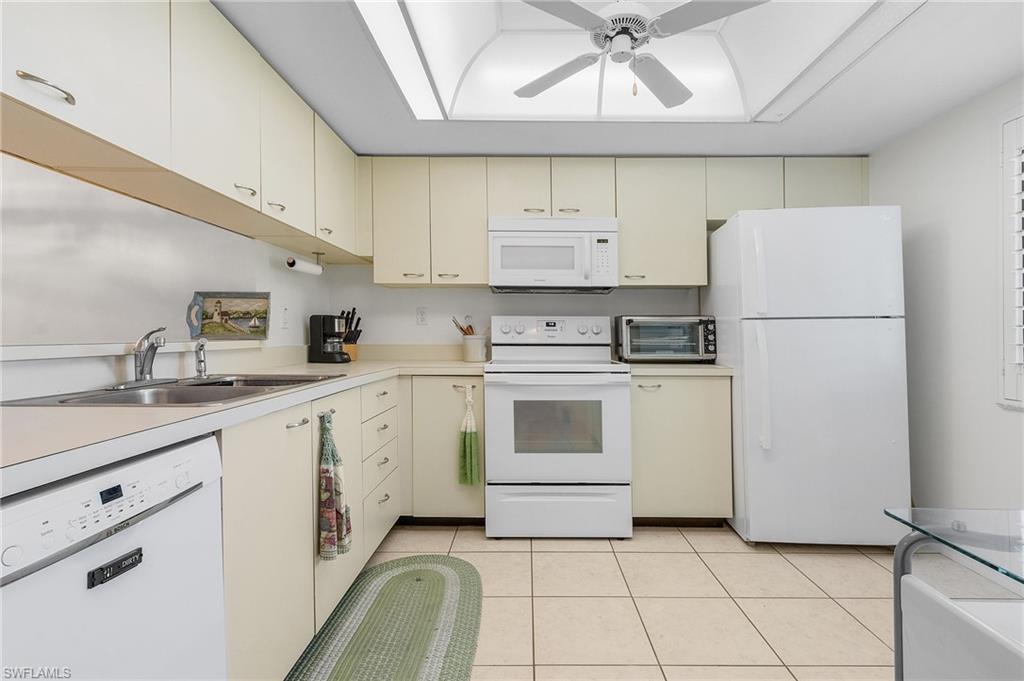 11540 Caravel Cir # 3030 Property Photo 4