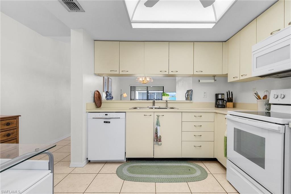 11540 Caravel Cir # 3030 Property Photo 8