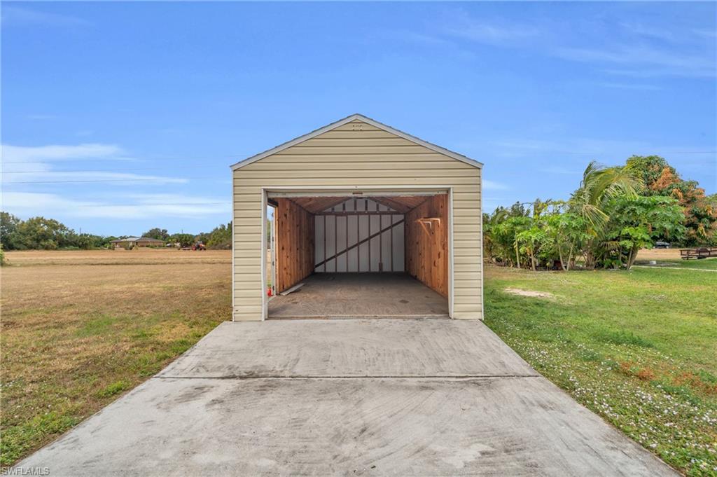 4185 Tanglewood Ln Property Photo 34