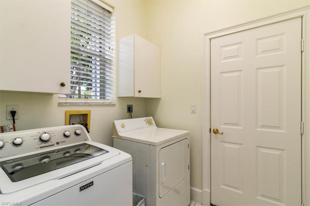 963 Fountain Run Property Photo 27