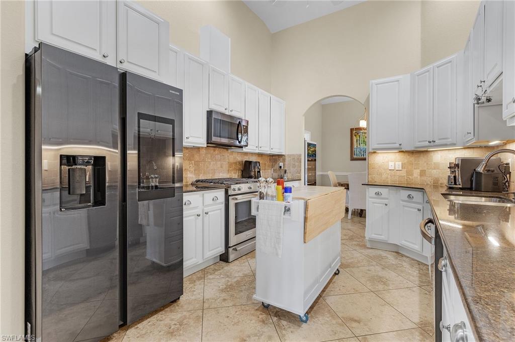 3327 Surfside Blvd Property Photo 15