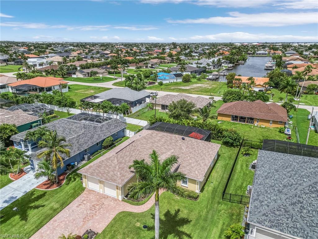 3327 Surfside Blvd Property Photo 36