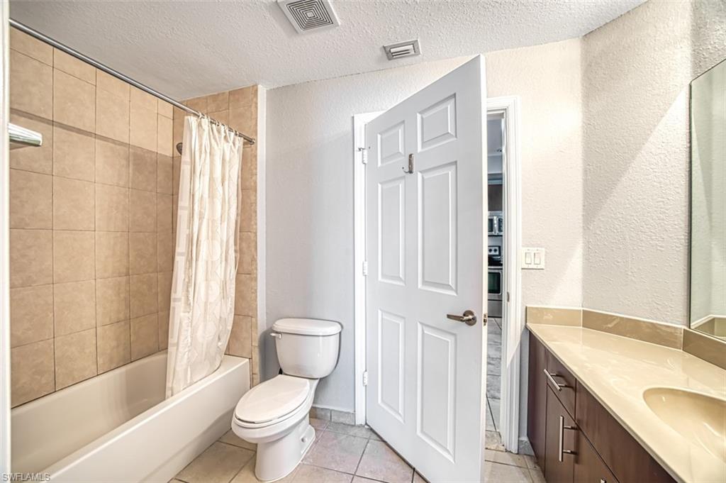 13190 Bella Casa Cir # 144 Property Photo 13