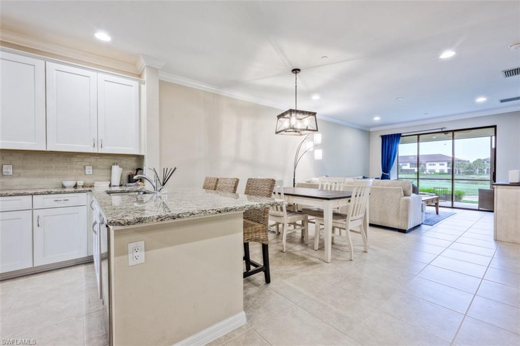 9374 Pocida Ct 102 Property Photo 6
