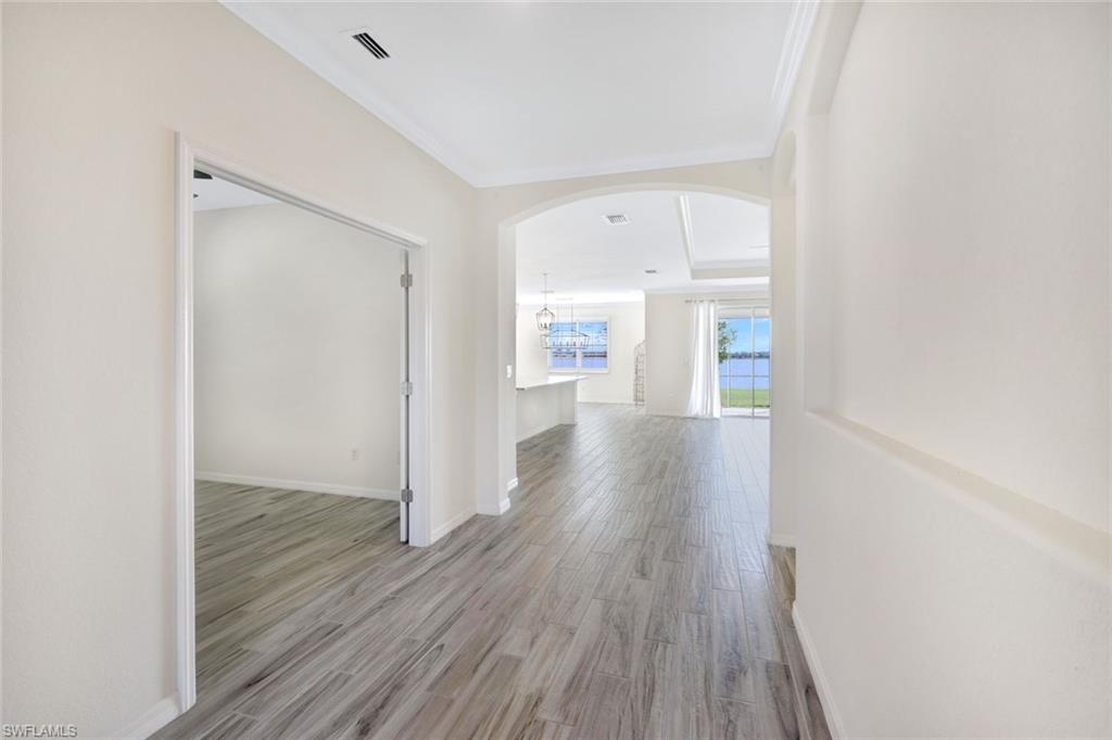 16467 Bonita Landing Cir Property Photo 5