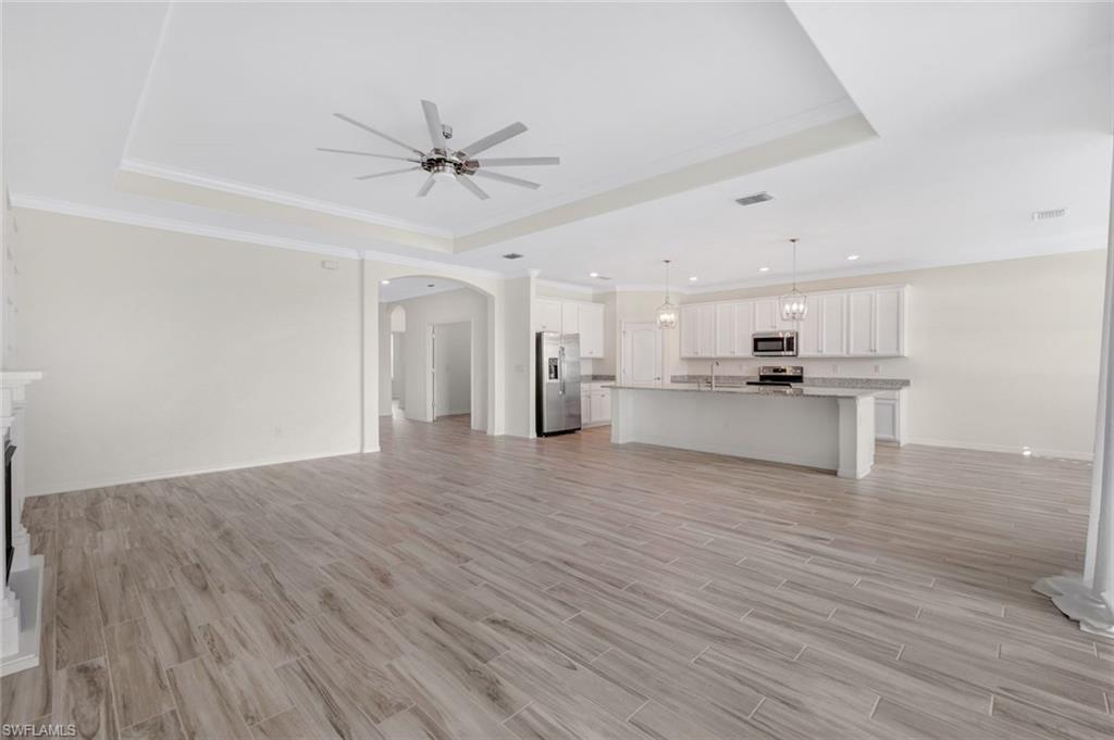16467 Bonita Landing Cir Property Photo 8