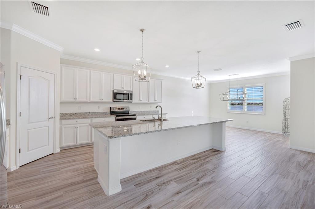 16467 Bonita Landing Cir Property Photo 11