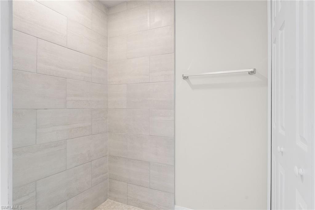 214 Sw 38 Ter Property Photo 13