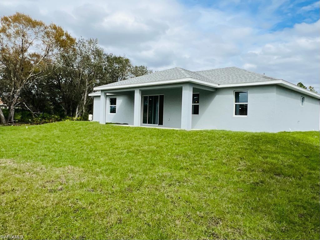 2501 Sunniland Blvd Property Photo 3