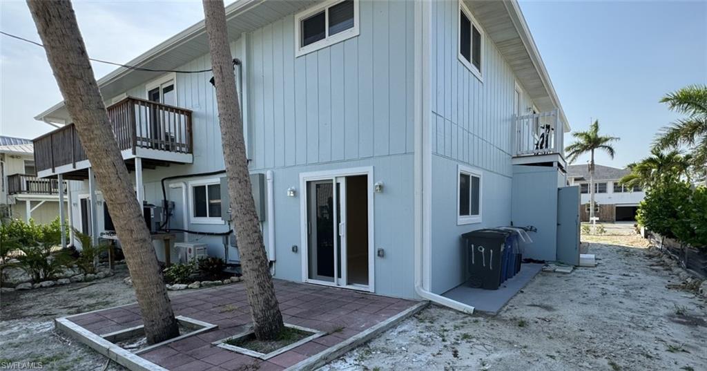 191 Anchorage St # A Property Photo 2