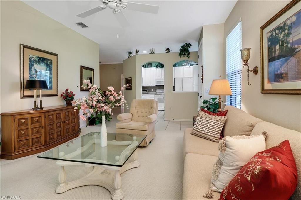 7685 Meadow Lakes Dr # 1301 Property Photo 4