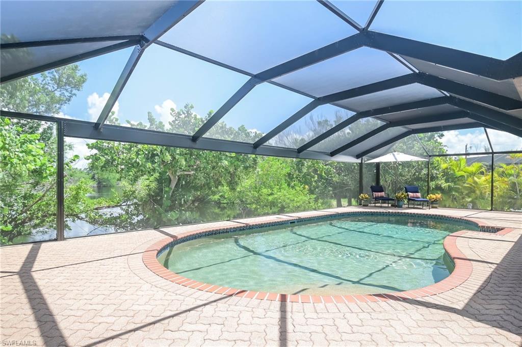 1643 Bunting Ln Property Photo 3