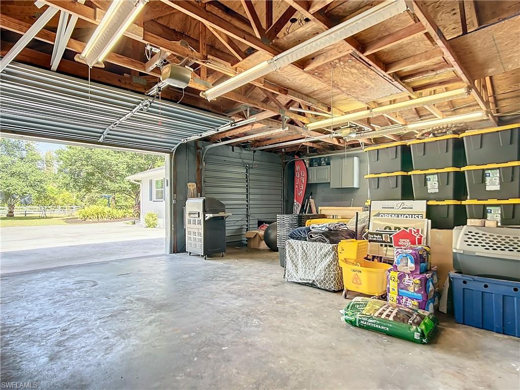 15711 Anderson Ln Property Photo 44
