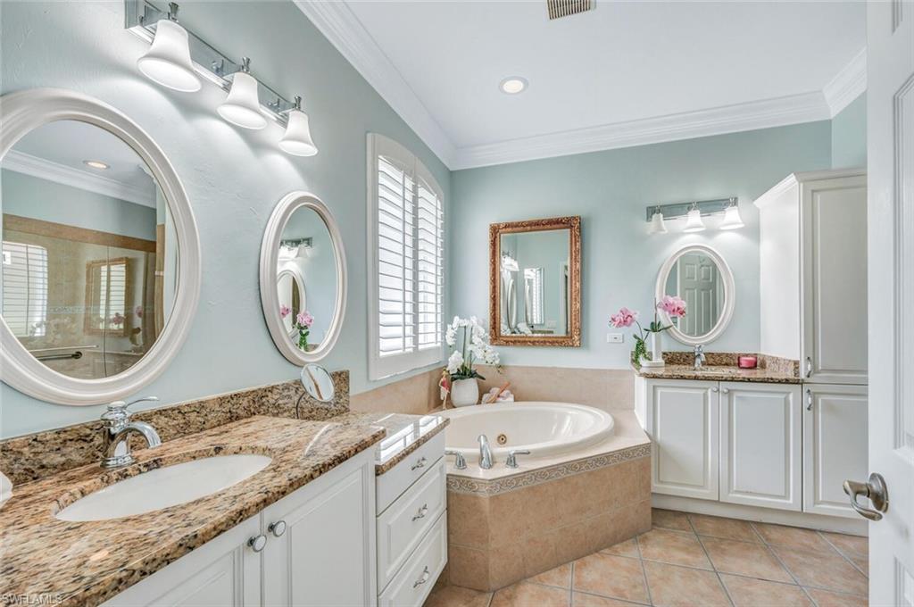 5640 Lago Villaggio Way Property Photo 10