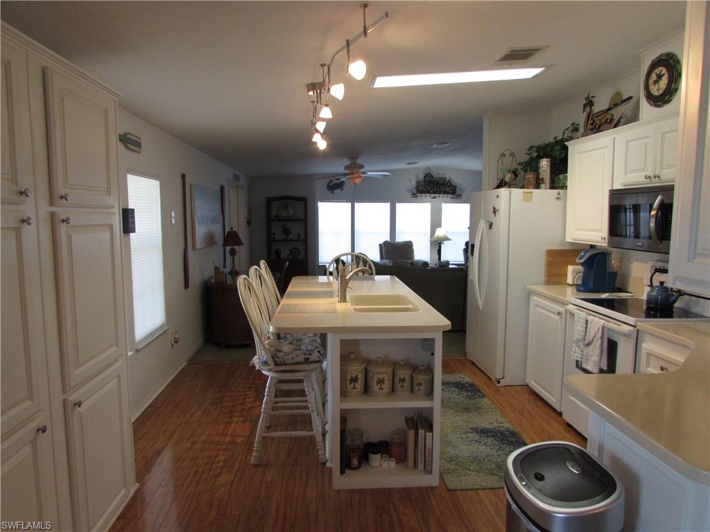 3057 Sloop Ln Property Photo 10