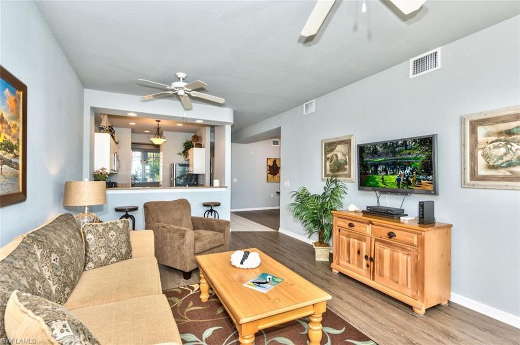 7925 Mahogany Run Ln # 914 Property Photo 4