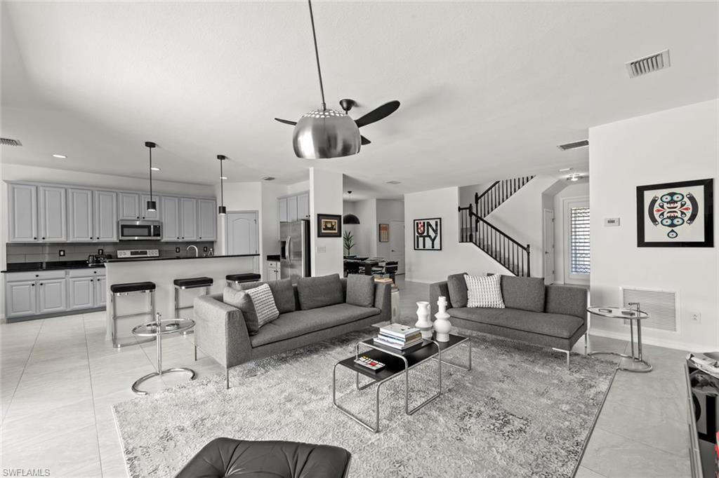 20373 Black Tree Ln Property Photo 6