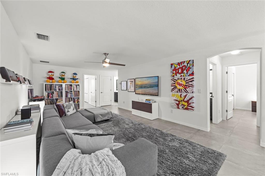 20373 Black Tree Ln Property Photo 20
