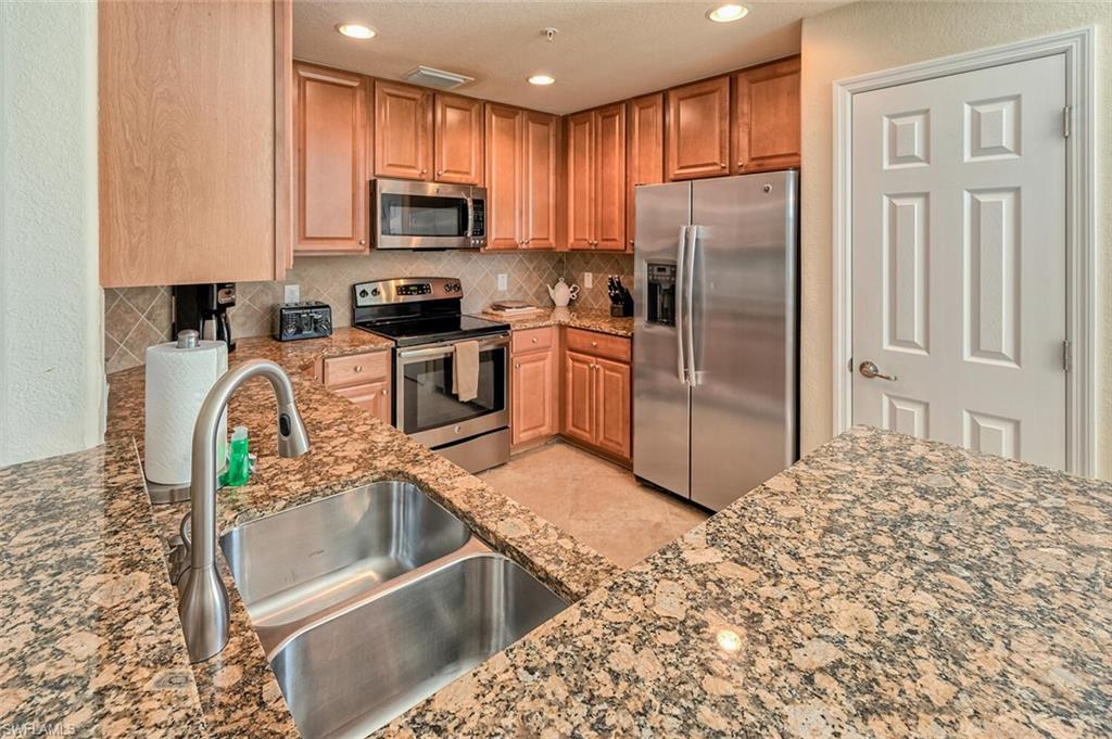 9512 Napoli Ln # 101 Property Photo 11