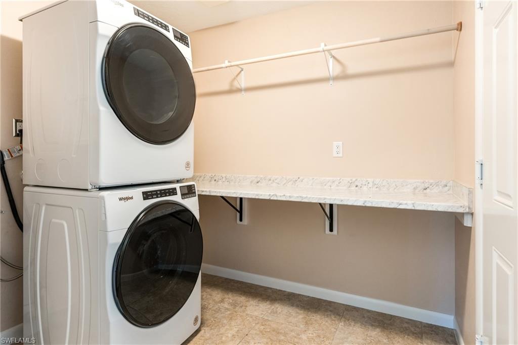 1001 Lindgren Blvd Property Photo 34