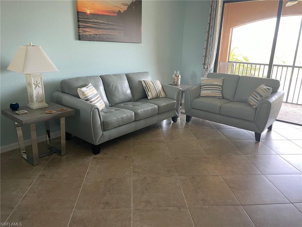 9723 Acqua Ct # 334 Property Photo 4