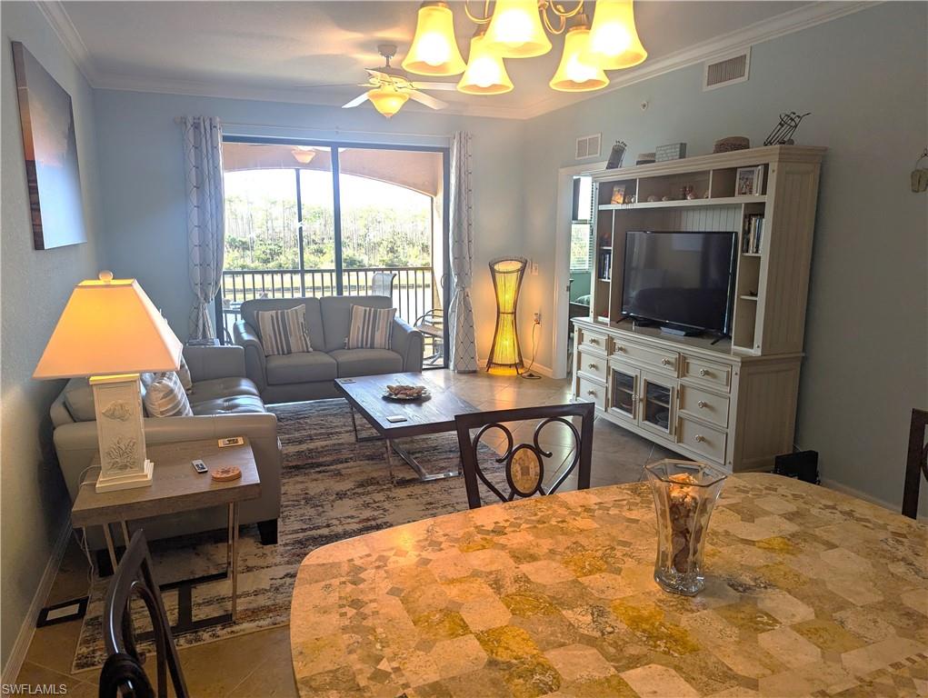 9723 Acqua Ct # 334 Property Photo 6