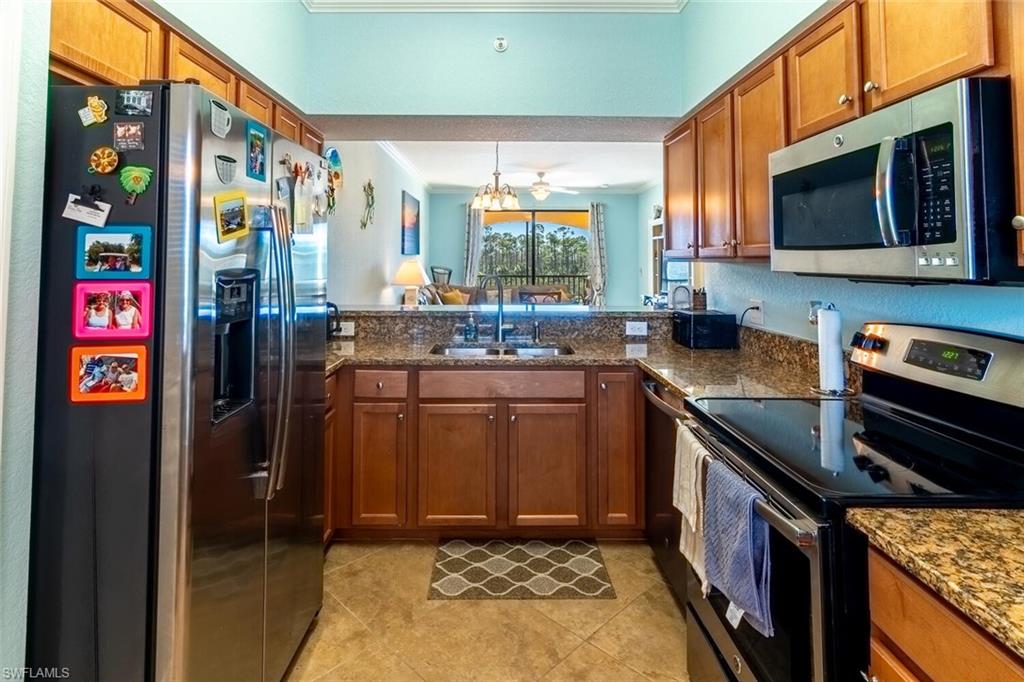 9723 Acqua Ct # 334 Property Photo 11