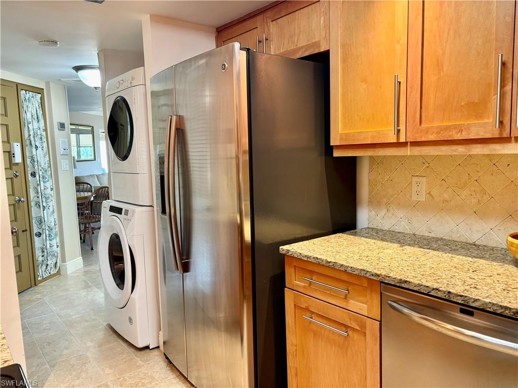 975 Palm View Dr # A304 Property Photo 8