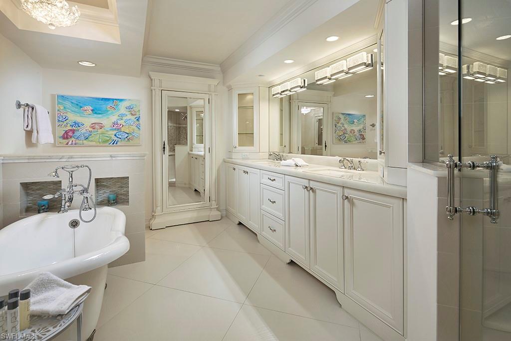 4551 Gulf Shore Blvd N # 204 Property Photo 11