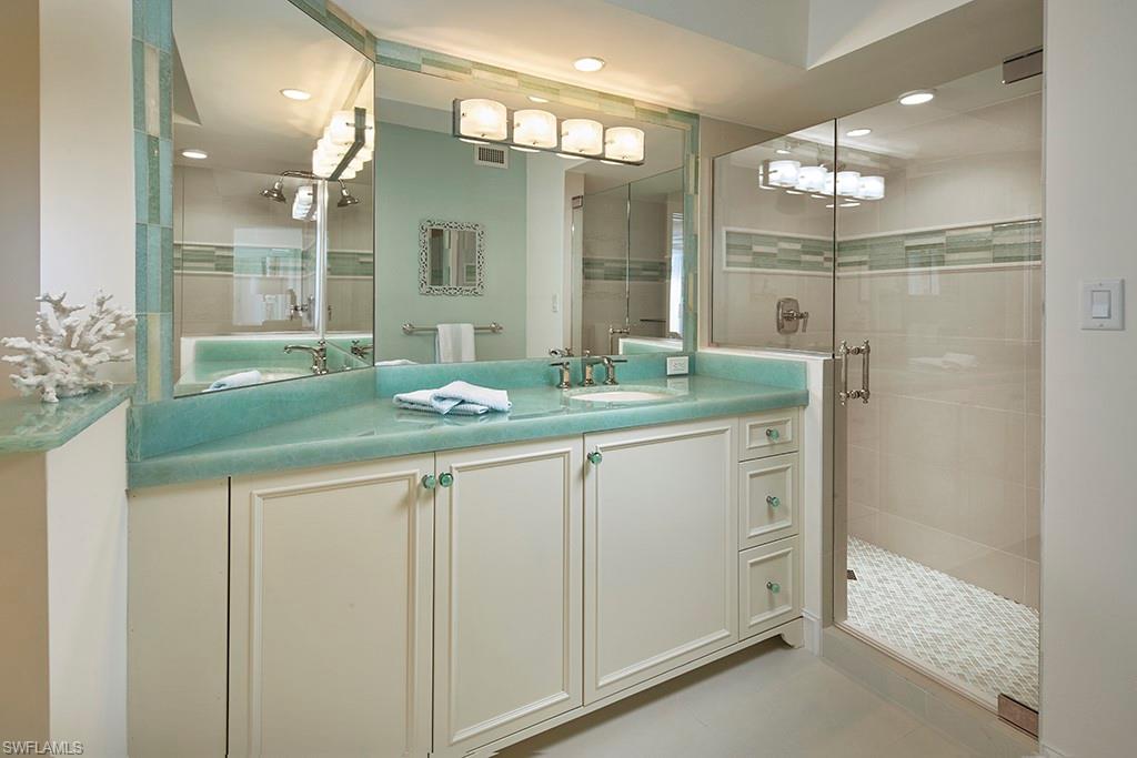4551 Gulf Shore Blvd N # 204 Property Photo 13