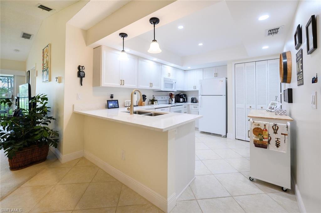 252 Deerwood Cir # 7 Property Photo 8