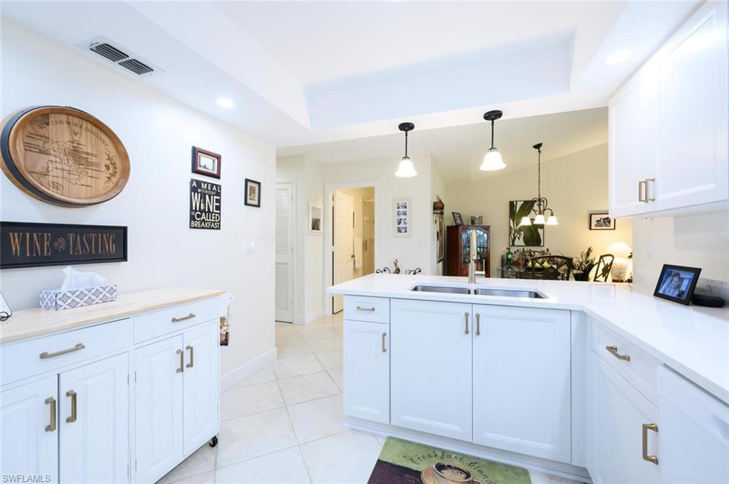 252 Deerwood Cir # 7 Property Photo 12