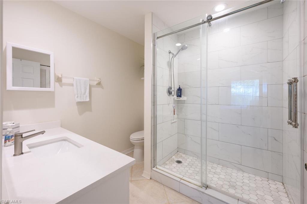 252 Deerwood Cir # 7 Property Photo 16