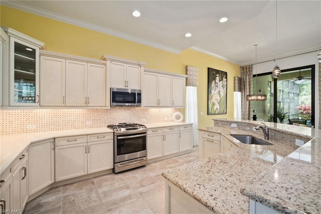 6541 Roma Way Property Photo 15