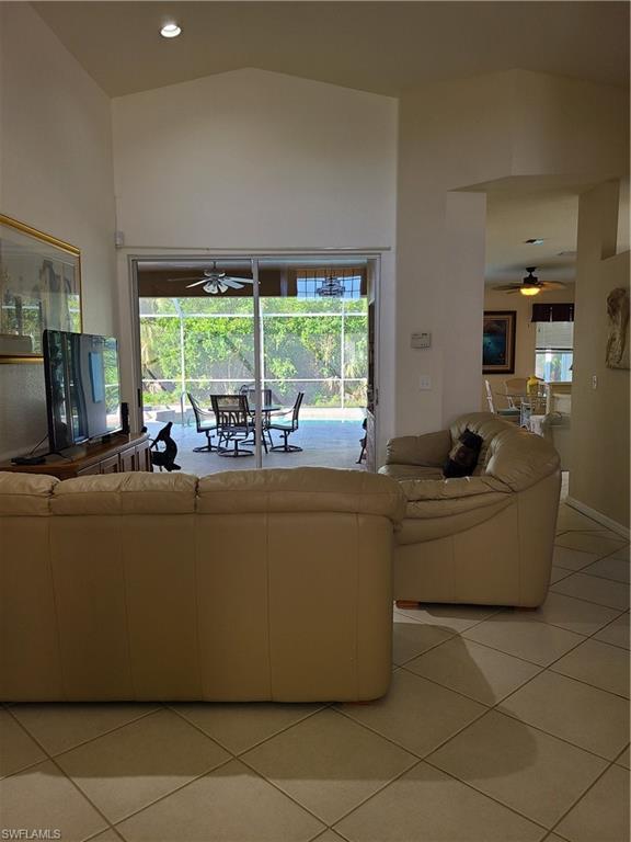 745 Crossfield Cir Property Photo 4
