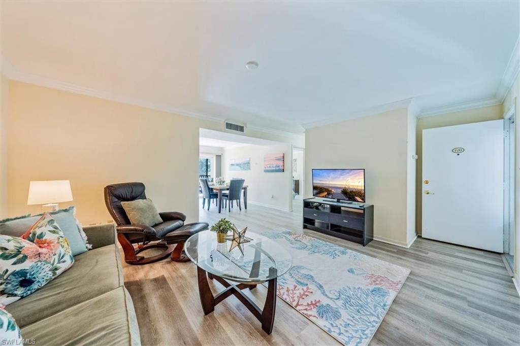 788 Park Shore Dr # F20 Property Photo 3