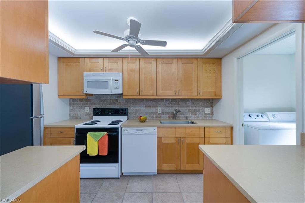 788 Park Shore Dr # F20 Property Photo 13